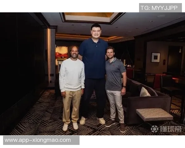 开拓者总裁与火箭管理层交流姚明时期运营经验促进球队发展