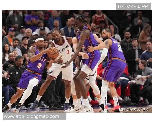 泰伦卢谈小卡比尔出场受限影响阵容组合评估仍待时日 泰伦卢谈小卡比尔出场受限影响阵容组合评估仍待时日