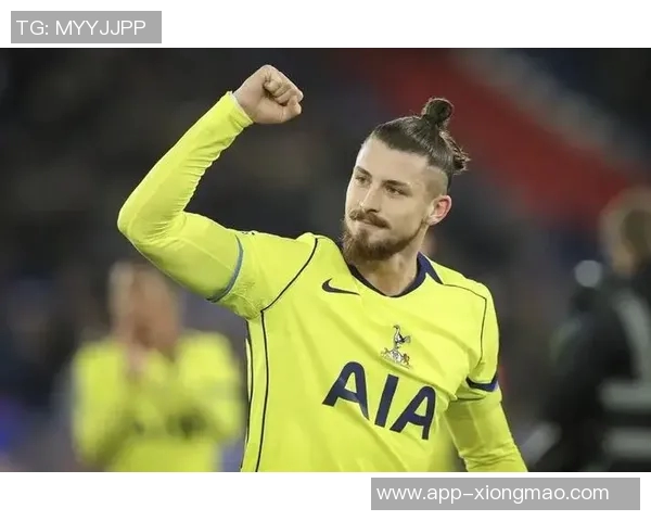 意天空报道罗马欲租后买德勒古欣莱比锡愿与热刺商谈永久转会事宜