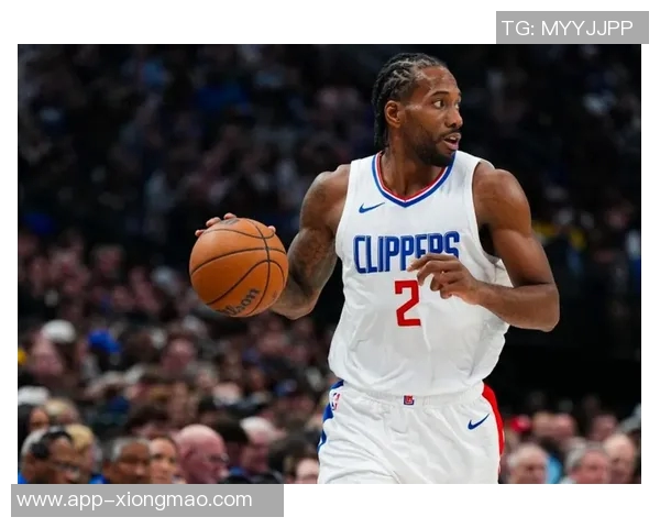 伦纳德高效表现助力球队胜利18投9中斩获21分7篮板4助攻1盖帽